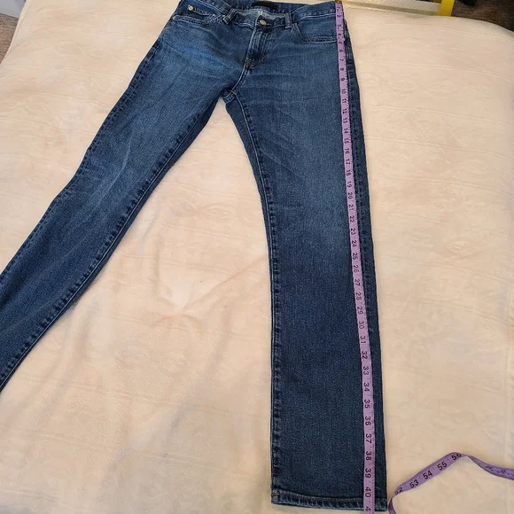 Uniqlo slim fit mid rise straight leg Jeans - Picture 5 of 9